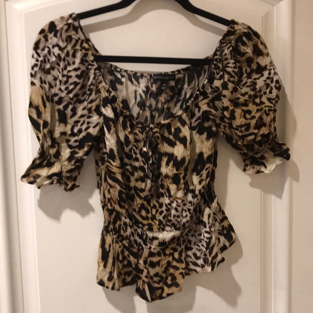 Banana Republic animal printed crop top size XS